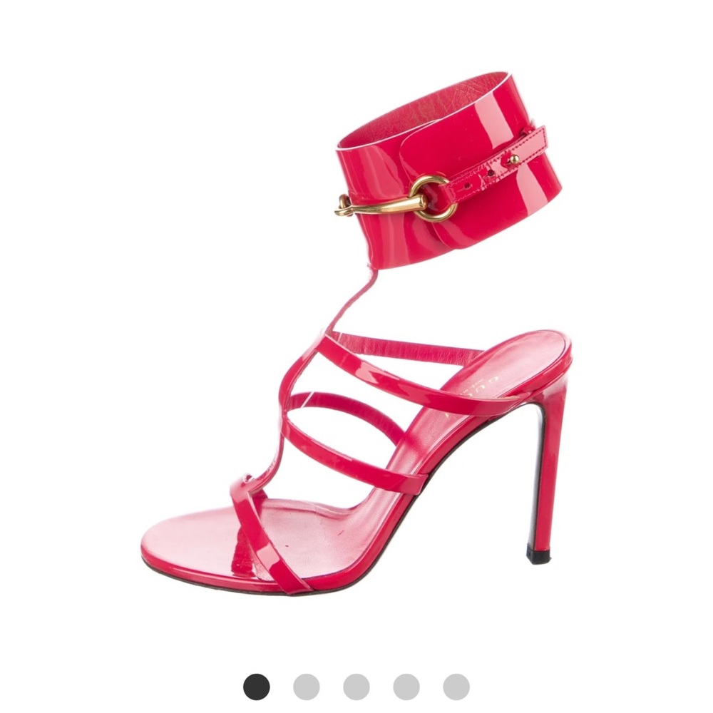 GUCCI
Horsebit Accent Patent Leather Gladiator Sandals